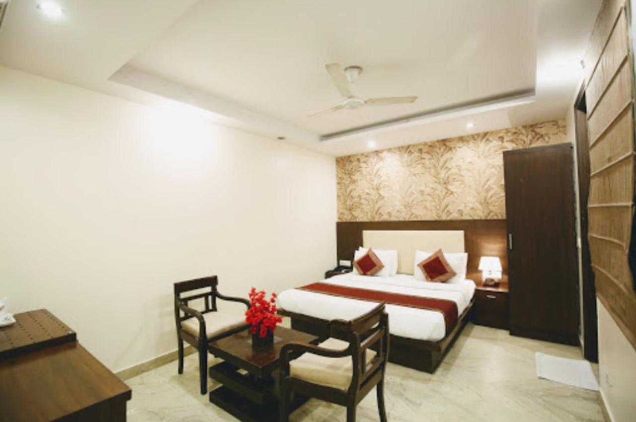 Hotel Paradise Inn-A Boutique Hotel Delhi Neu-Delhi Exterior foto